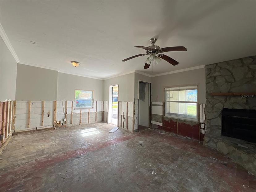Picture of 1501 Delaware Avenue Ne, St Petersburg FL 33703