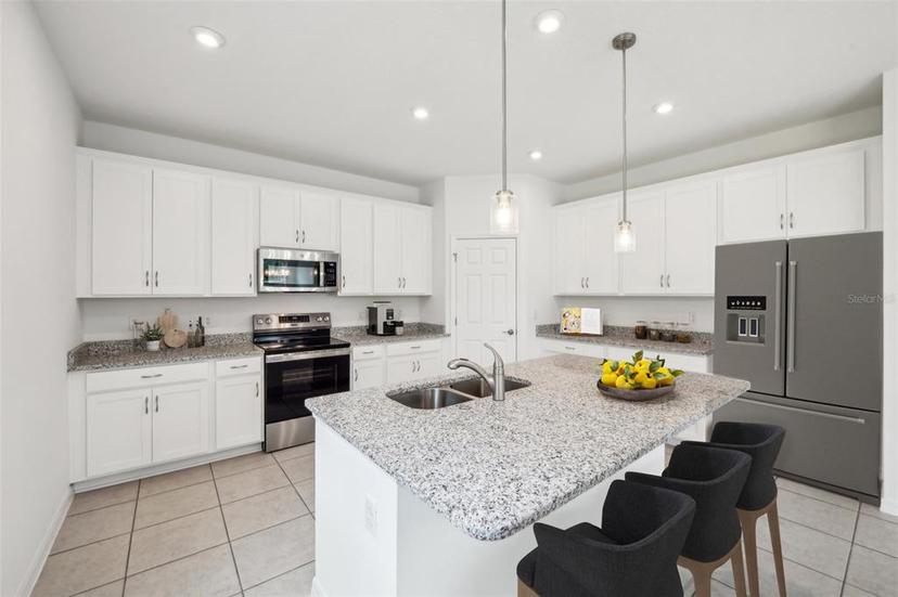 Picture of 1136 Clay Boulevard, Tavares FL 32778