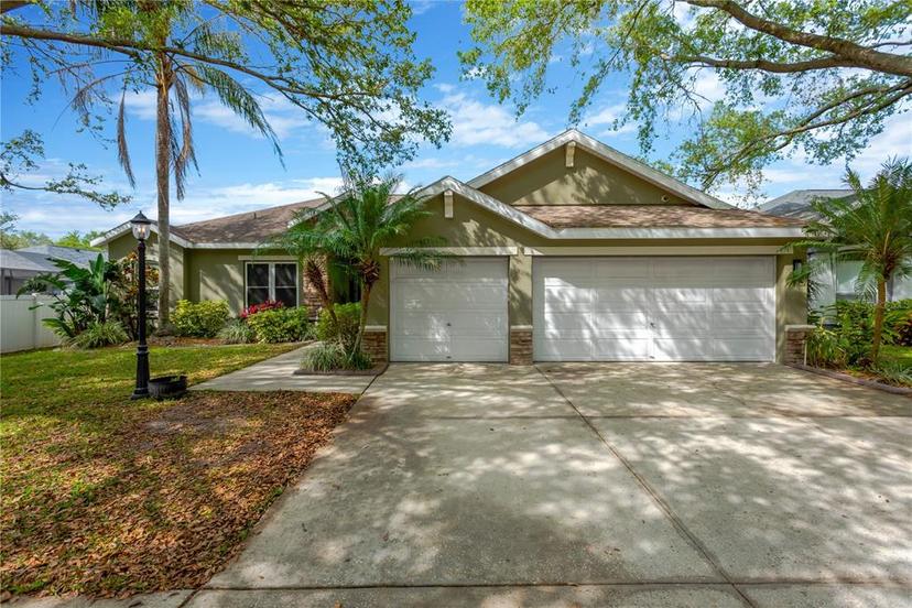 Picture of 1166 Lumsden Trace Circle, Valrico FL 33594