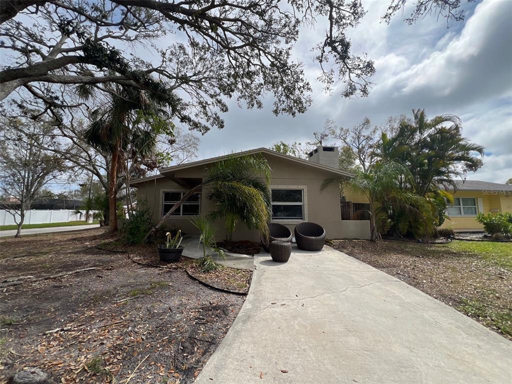 Picture of 4247 Helena Street Ne, St Petersburg, FL 33703