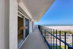 Picture of 101 Benjamin Franklin Drive Unit 71, Sarasota, FL 34236