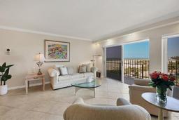 Picture of 101 Benjamin Franklin Drive Unit 71, Sarasota, FL 34236