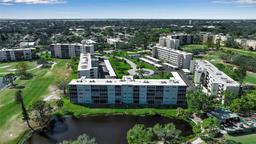 Picture of 3860 Ironwood Lane Unit 503G, Bradenton, FL 34209