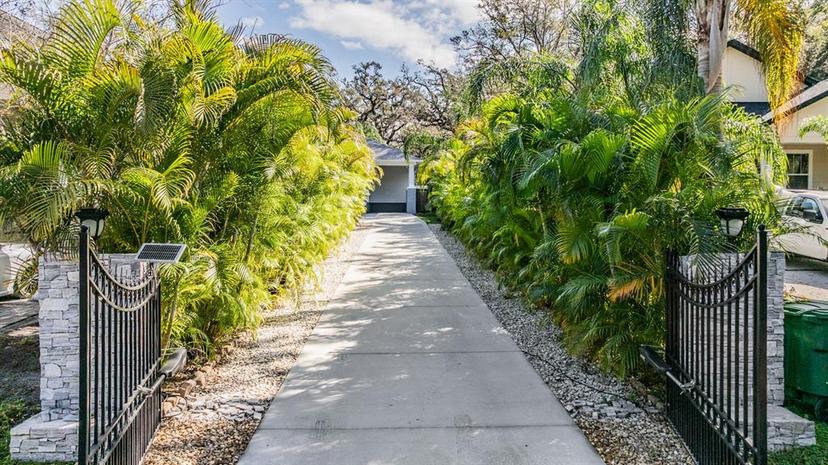 Picture of 6911 N 19Th Street, Tampa FL 33610