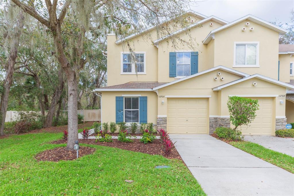 Picture of 10906 Kensington Park Avenue, Riverview, FL 33578