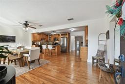 Picture of 308 S Arrawana Avenue, Tampa, FL 33609