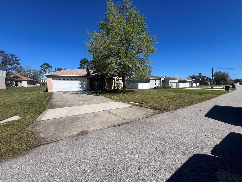 Picture of 138 Inconnu Court, Kissimmee, FL 34759