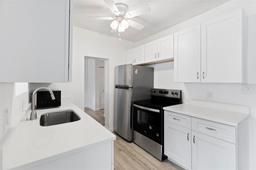 Picture of 930 40Th Avenue Ne, St Petersburg, FL 33703