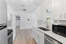 Picture of 930 40Th Avenue Ne, St Petersburg, FL 33703