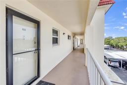 Picture of 915 Beach Road Unit 318, Sarasota, FL 34242