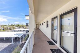 Picture of 915 Beach Road Unit 318, Sarasota, FL 34242