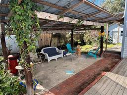 Picture of 214 NE 6Th Street, Gainesville, FL 32601