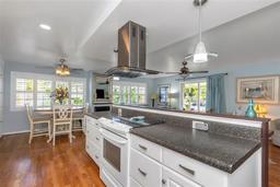 Picture of 292 Salem Avenue Unit 4, Palm Harbor, FL 34684