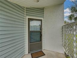 Picture of 222 Carpenters Way Unit 9, Lakeland, FL 33805