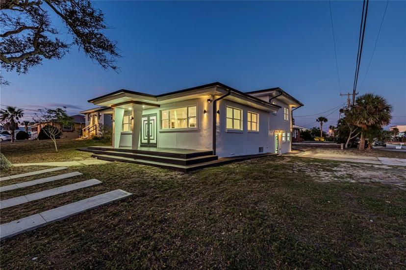 Picture of 2061 S Peninsula Drive, Daytona Beach FL 32118