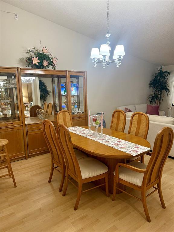 Picture of 9 Escondido Circle Unit 88, Altamonte Springs FL 32701