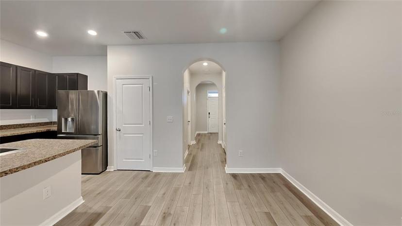 Picture of 518 Glenn Cross Drive, Ruskin FL 33570