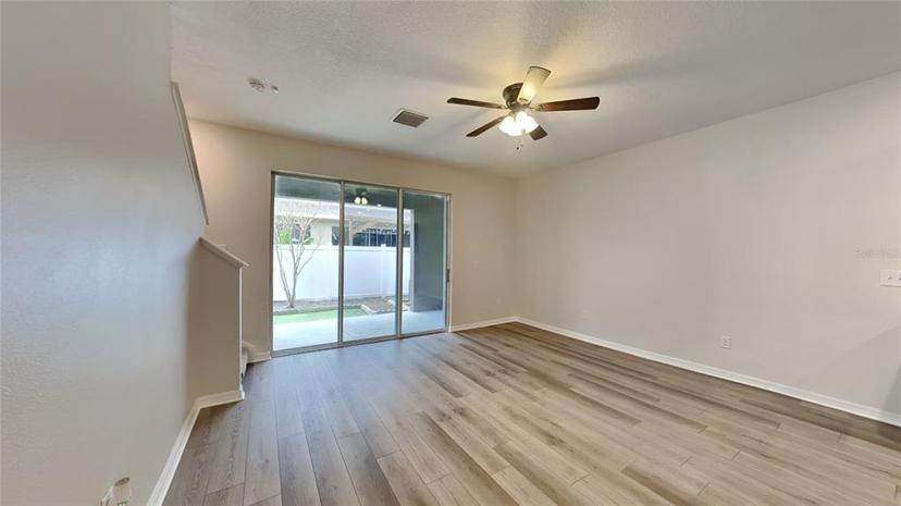 Picture of 518 Glenn Cross Drive, Ruskin FL 33570