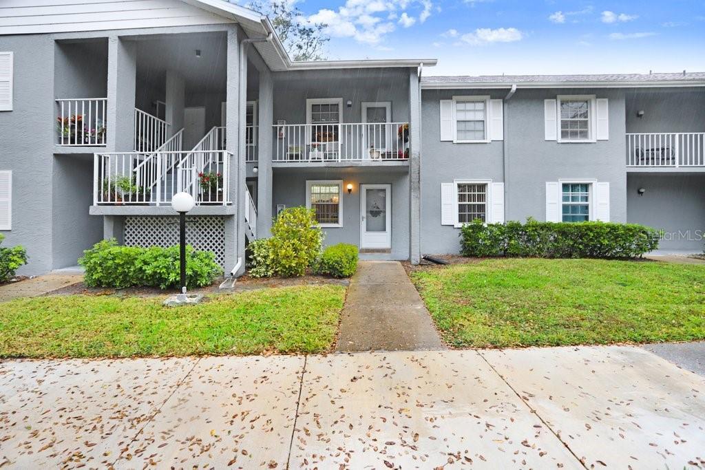 Picture of 1420 Oak Hill Drive Unit 102, Dunedin, FL 34698