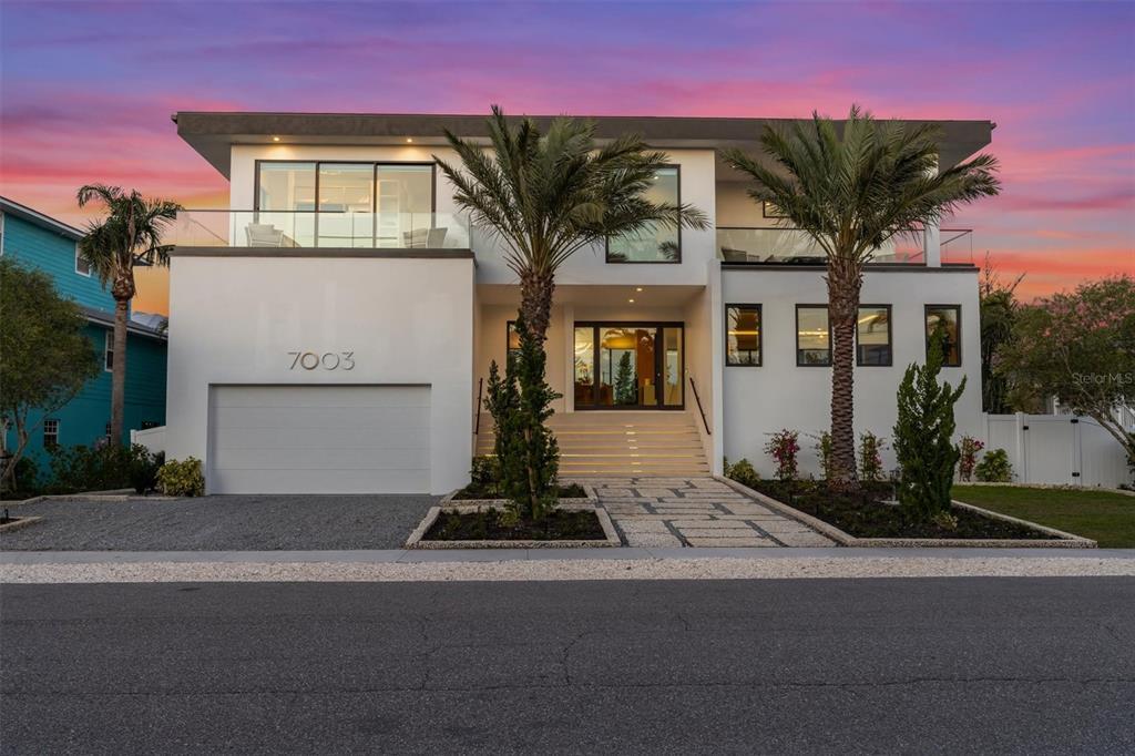 Picture of 7003 Holmes Boulevard, Holmes Beach, FL 34217