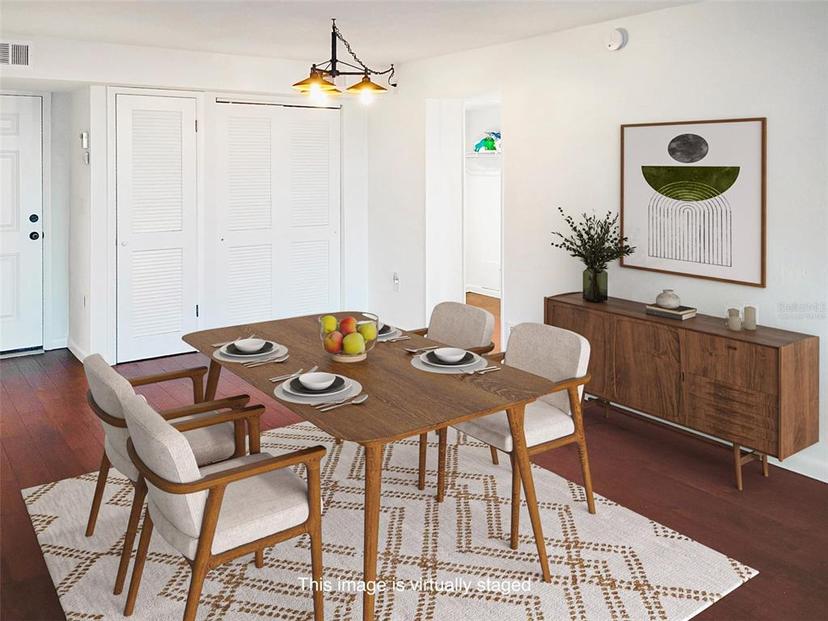 Picture of 618 Bird Bay Drive S Unit 110, Venice FL 34285