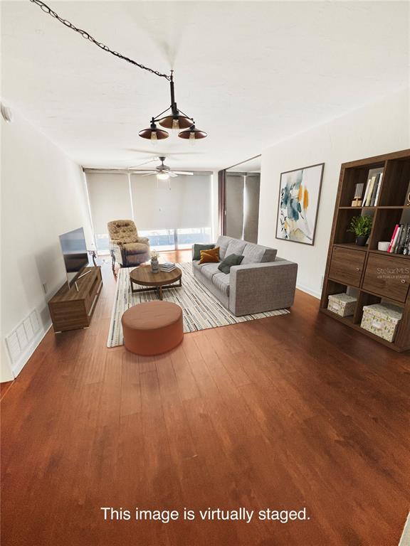 Picture of 618 Bird Bay Drive S Unit 110, Venice FL 34285