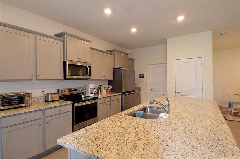 Picture of 8438 Wheat Stone Drive, Zephyrhills FL 33540
