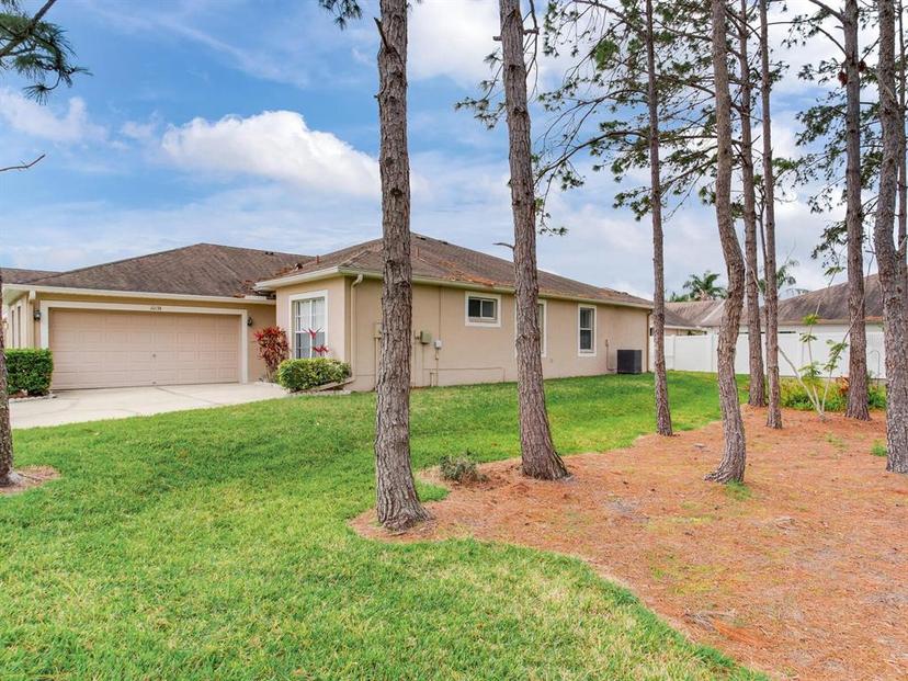 Picture of 10138 Mowry Lane, Tampa FL 33625