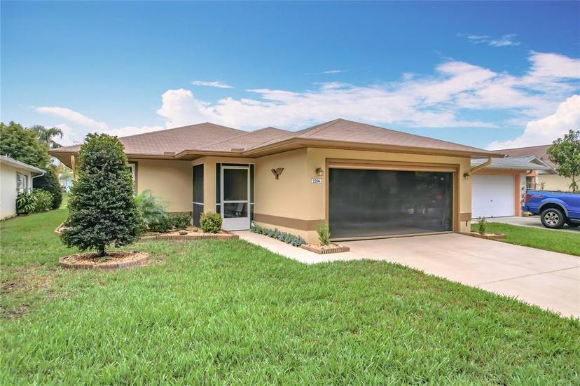 Picture of 2206 Silver Lakes Drive N, Lakeland FL 33810