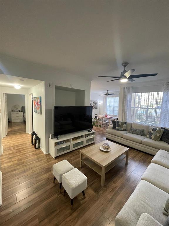 Picture of 2558 Robert Trent Jones Drive Unit 1412, Orlando FL 32835
