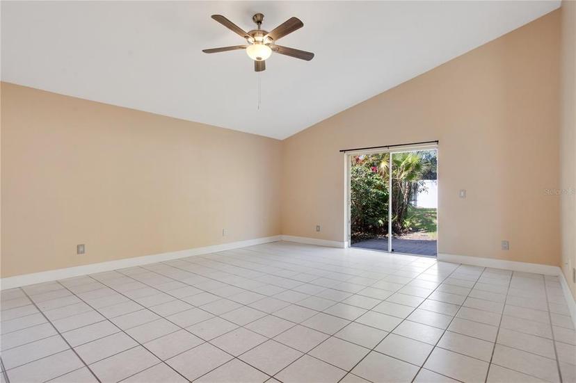 Picture of 7622 Hampshire Garden Place, Apollo Beach FL 33572