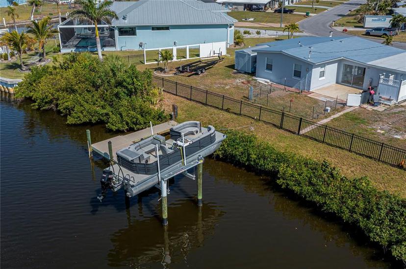 Picture of 137 Poinsettia Circle Ne, Port Charlotte FL 33952