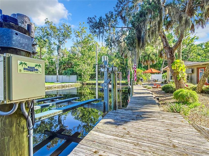 Picture of 556 NW 9Th Avenue, Crystal River FL 34428