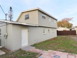 Picture of 9062 Sunrise Drive, Largo, FL 33773