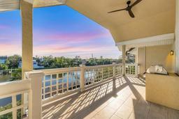 Picture of 1762 Bay Street Unit 401, Sarasota, FL 34236