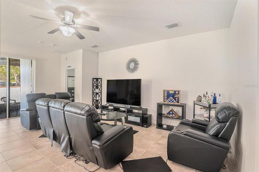 Picture of 10604 Scenic Hollow Drive, Riverview FL 33578