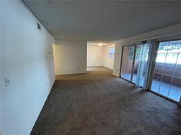 Picture of 4154 Versailles Drive Unit 4154D, Orlando, FL 32808