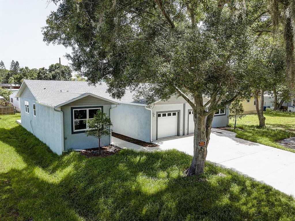 Picture of 14334 Channel Drive, Largo, FL 33774