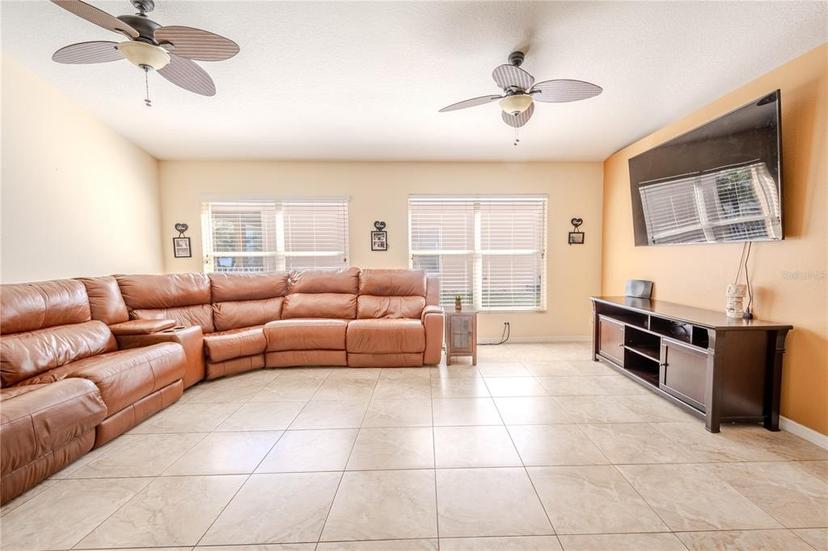 Picture of 230 Gray Oak Drive, Tarpon Springs FL 34689
