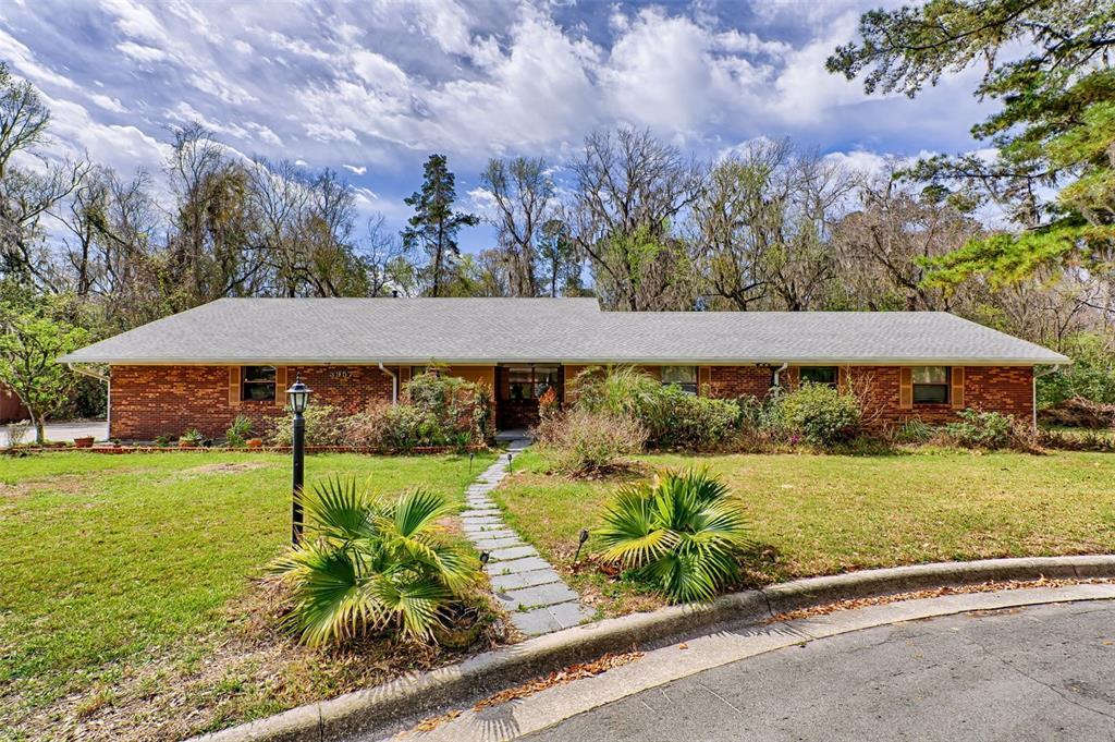 Picture of 3957 NW 43Rd Court, Gainesville, FL 32606