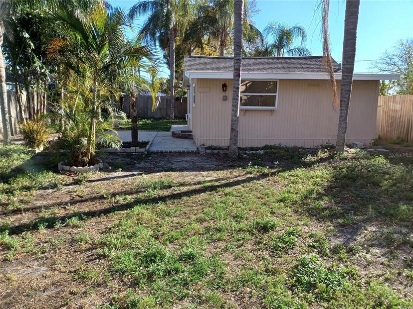 Picture of 711 Smith Street, Clearwater FL 33756