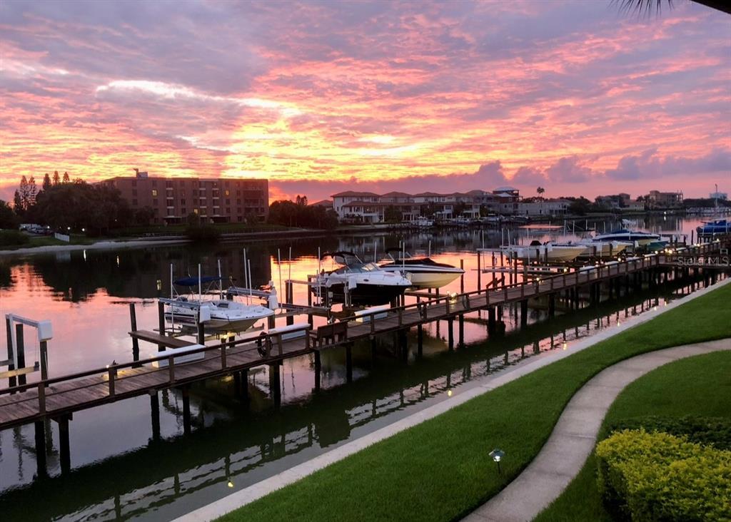 Picture of 4790 Brittany Drive S Unit 105, St Petersburg, FL 33715