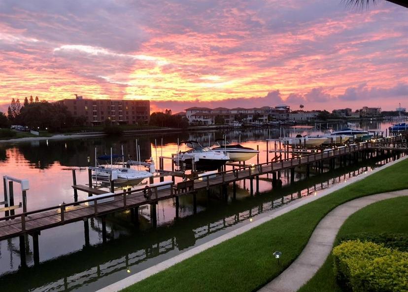 Picture of 4790 Brittany Drive S Unit 105, St Petersburg FL 33715