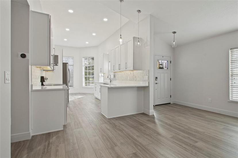Picture of 10525 Satinwood Circle, Orlando FL 32825