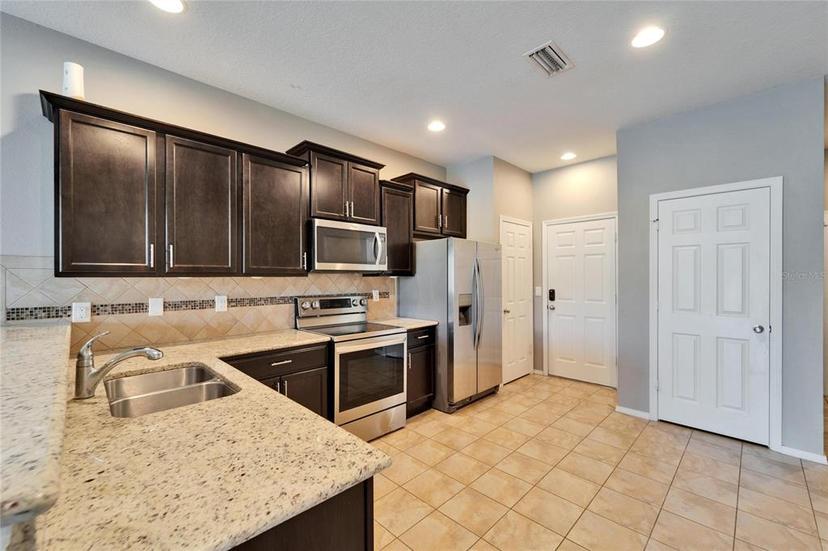 Picture of 8842 Turnstone Haven Place, Tampa FL 33619