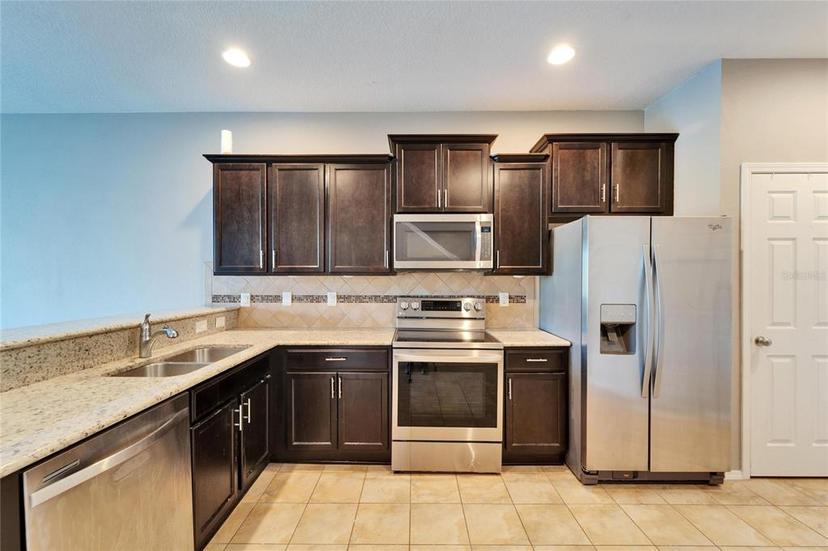 Picture of 8842 Turnstone Haven Place, Tampa FL 33619