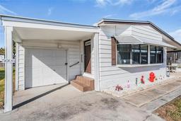Picture of 5006 Lodgewood Drive, Lakeland, FL 33810