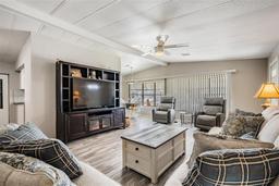 Picture of 5006 Lodgewood Drive, Lakeland, FL 33810