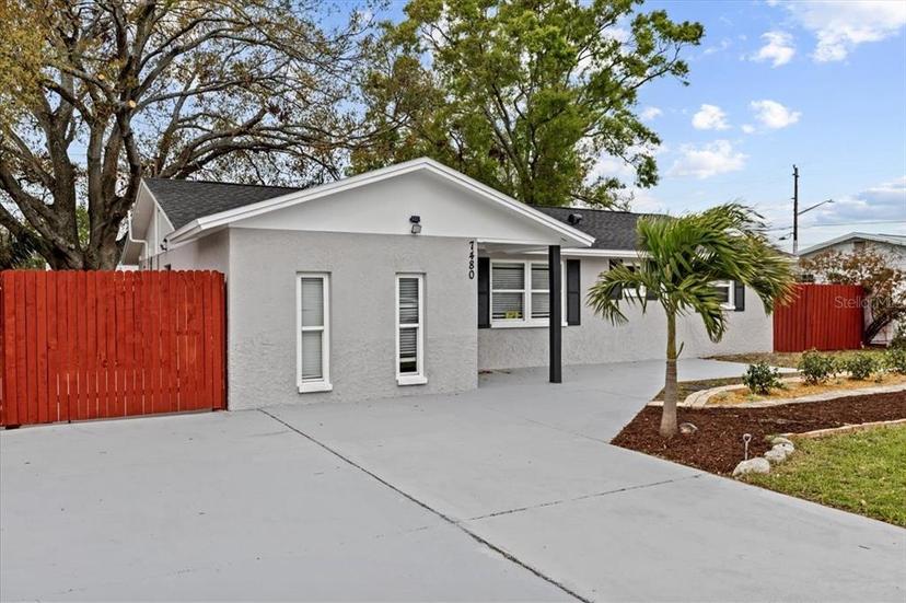 Picture of 7480 Hobson Street Ne, St Petersburg FL 33702