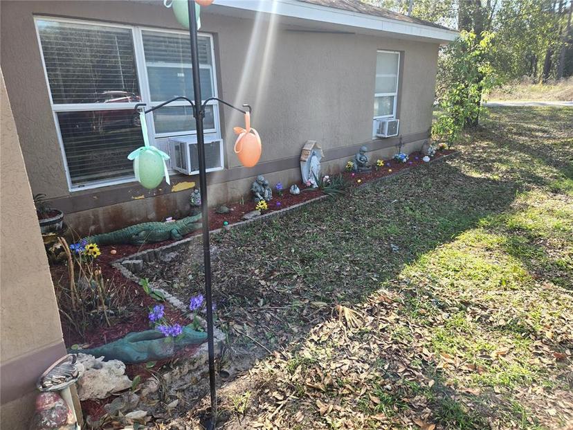 Picture of 11860 NW 18Th Place, Ocala FL 34482